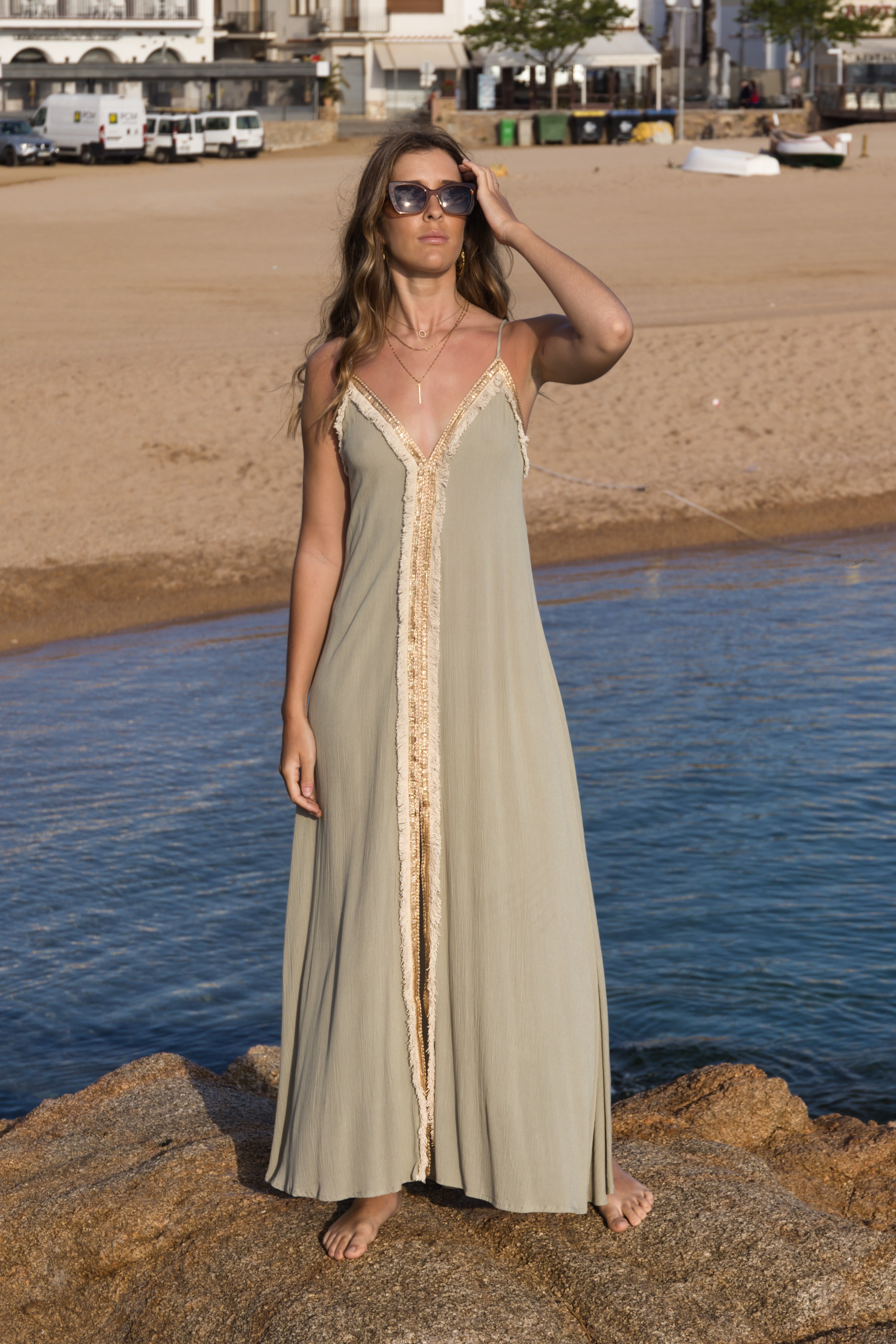 Vestido Largo Boho Aplique Dorado