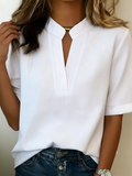 Margarita | Blusa elegante con cuello en V y detalles dorados