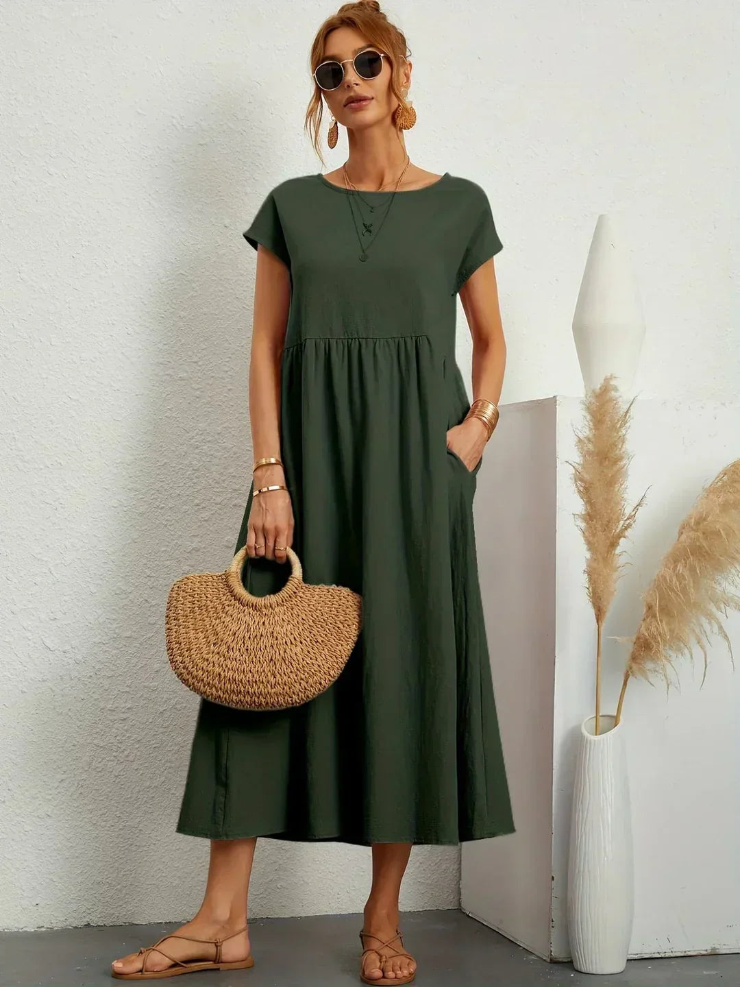 Gabriela — Elegancia Atemporal, Vestido Midi Fluido