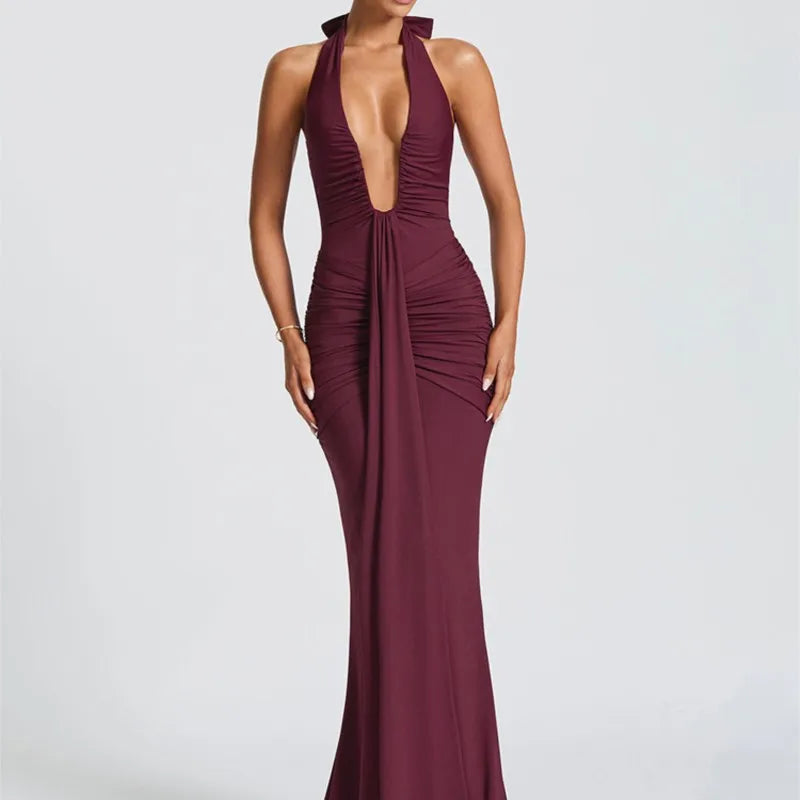 Vestido largo de mujer con cuello en V profundo