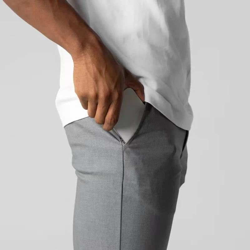 Pantalones ajustados para hombre