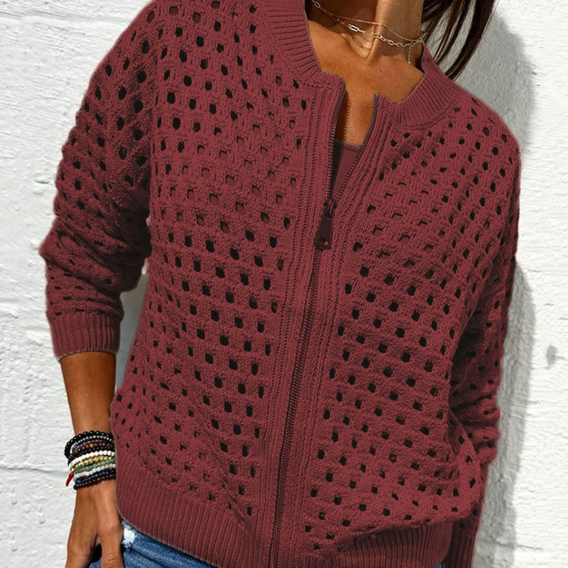 Chaqueta informal de punto con cremallera para mujer y diseño calado.